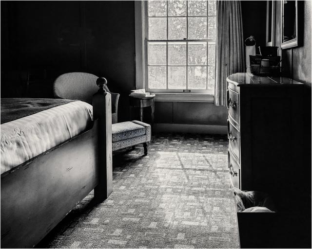 Empty Room by Dorinda Wills, APSA, QPSA