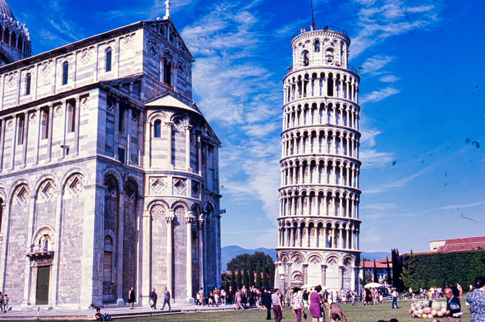 Leaning Tower of Piza by Keith Parris