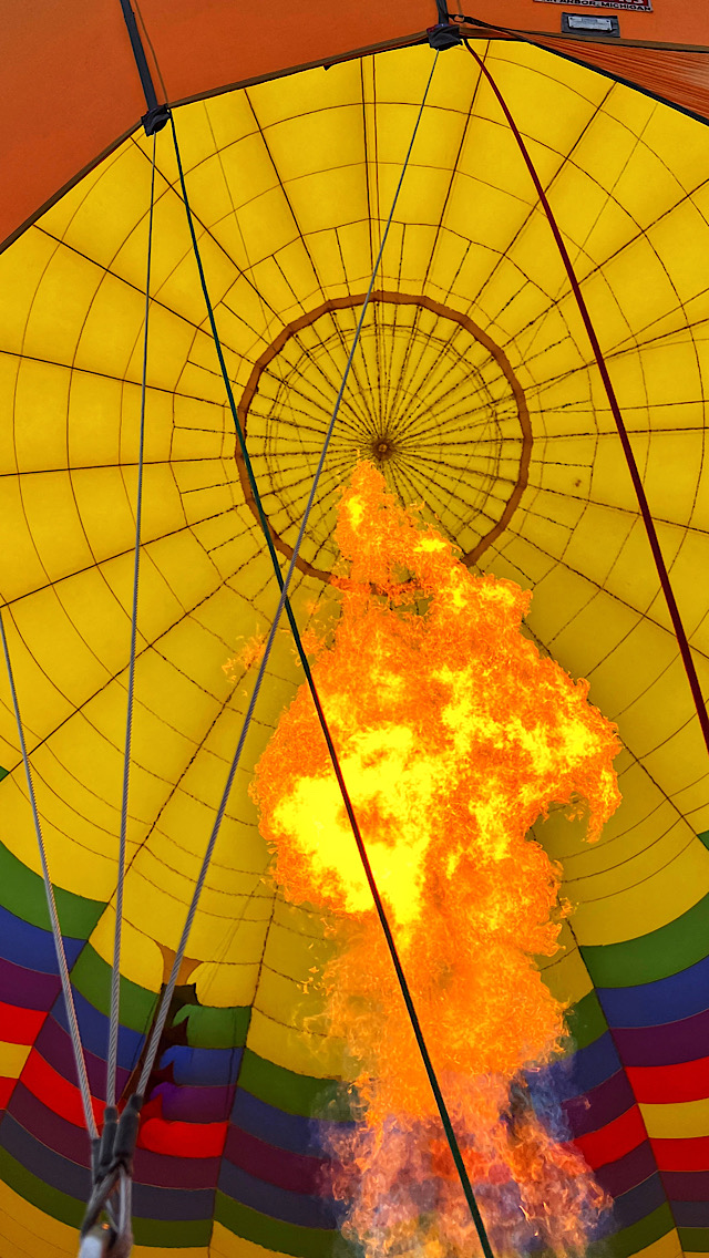 Hot Air Balloon by Dave Edwards