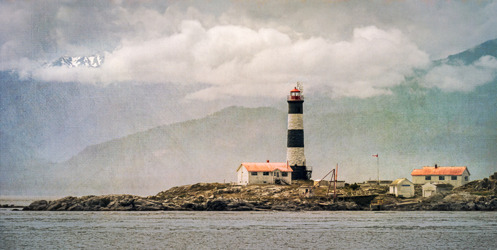 Race Rocks Lighthouse by Witta Priester