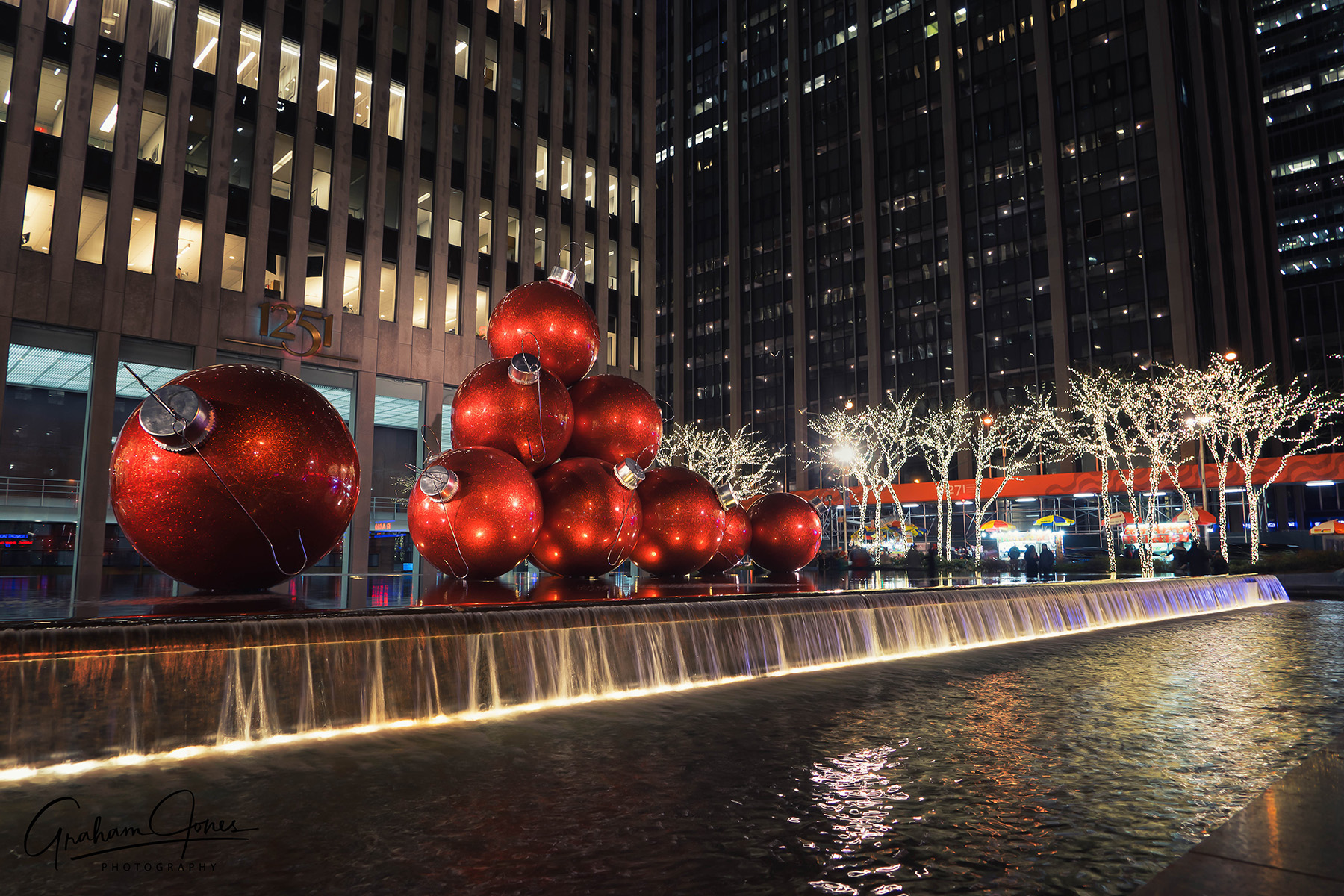NYC Christmas by Graham Jones
