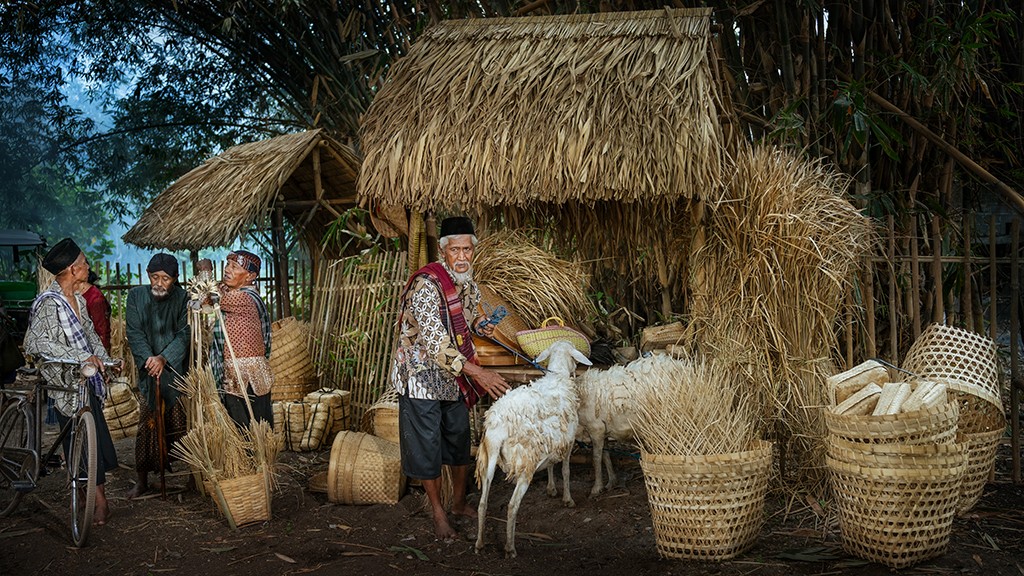 Village market in Java, Indonesia by Than Sint