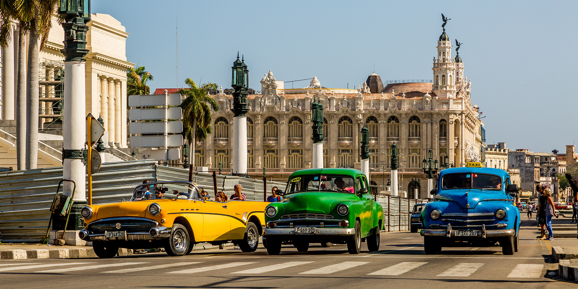 Paseo de Marti, Havana by Martin Newland