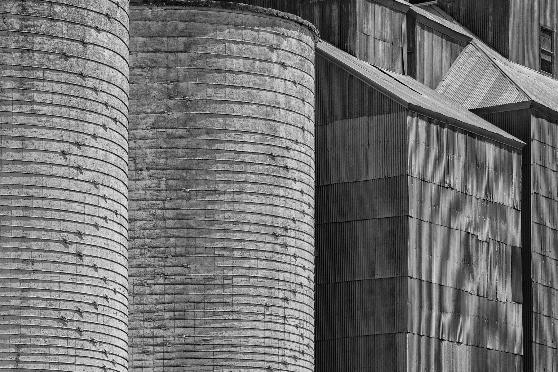 Garfield Grain Elevator by Henry Heerschap