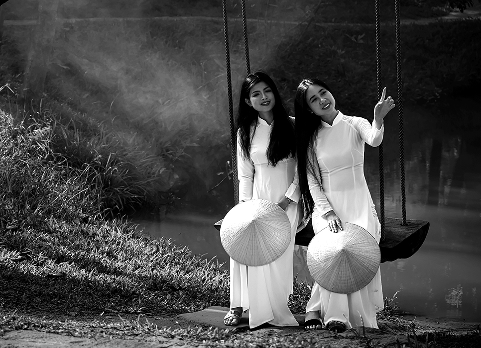 The twin sisters by Dr V G Mohanan Nair