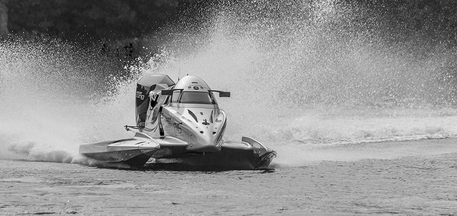 Flat out  by Ian Chantler