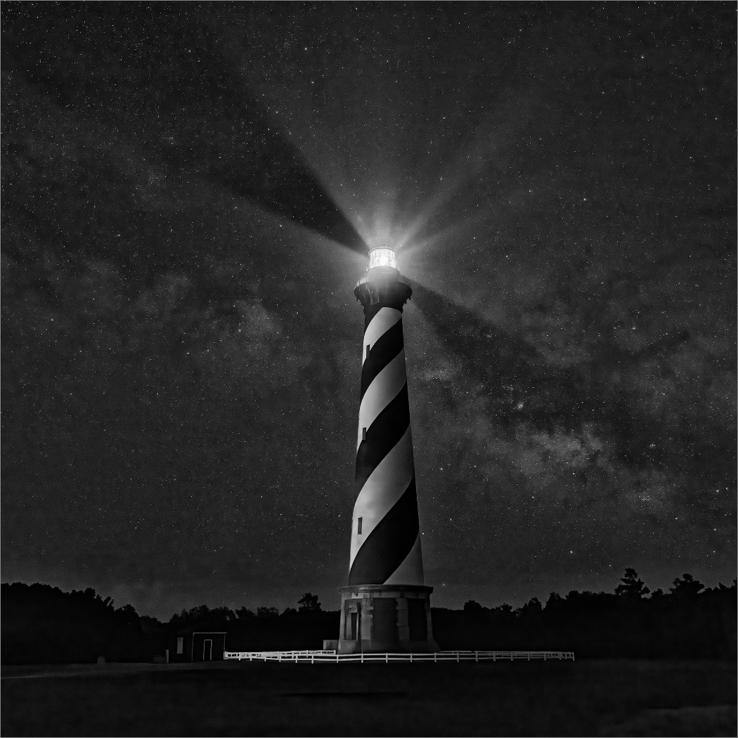 Lighthouse – Number 02 by Michael Ritzie
