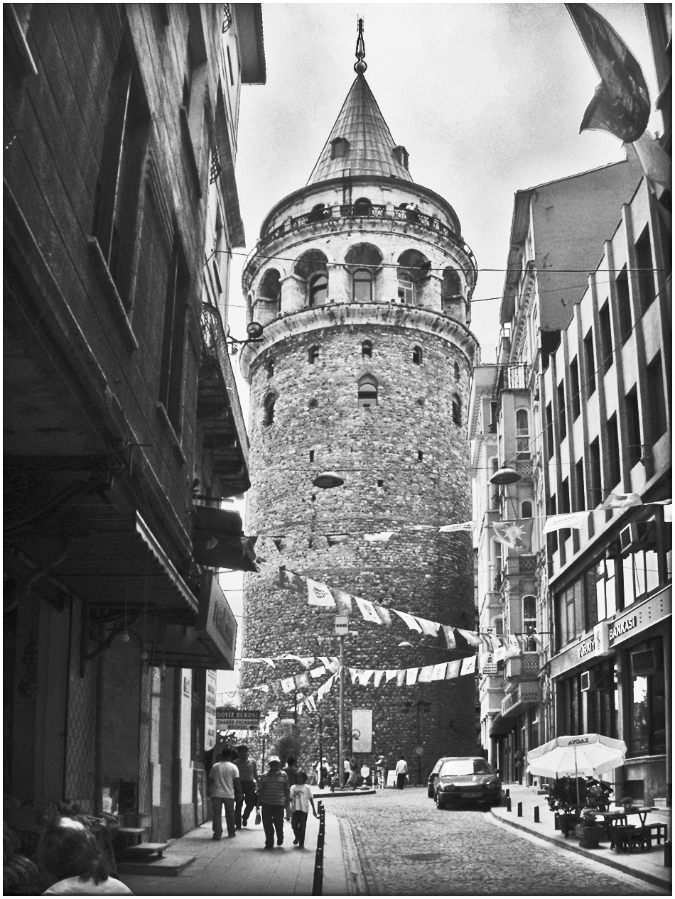 Istanbul Galata tower by Stephen Levitas