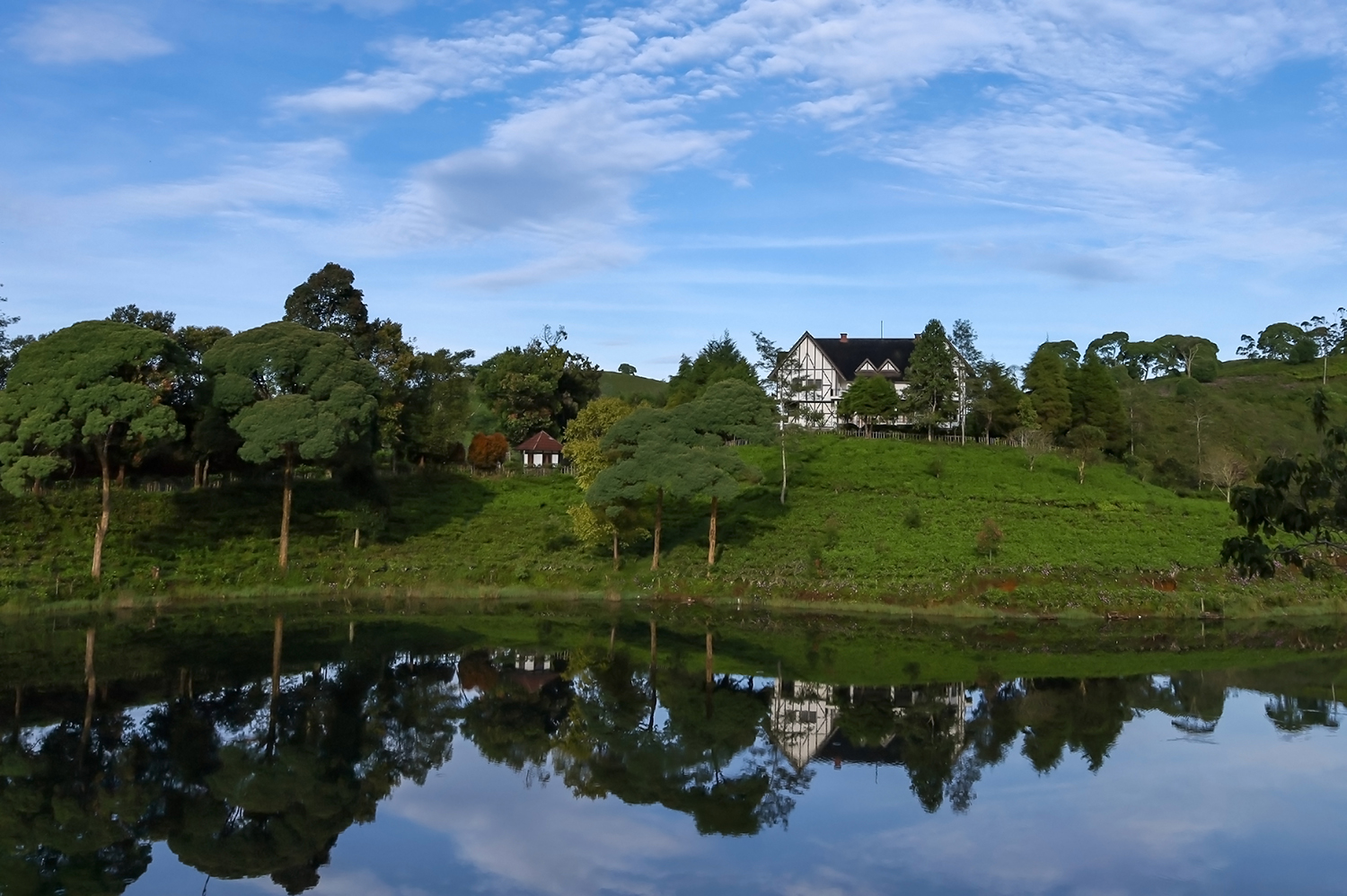 German Villa in Pangalengan. by Arief Rahardjo