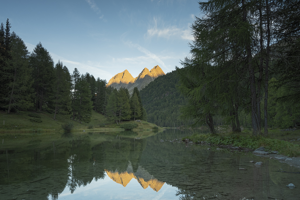 Lake of Palpuegna by Raymond Zurschmitten, QPSA