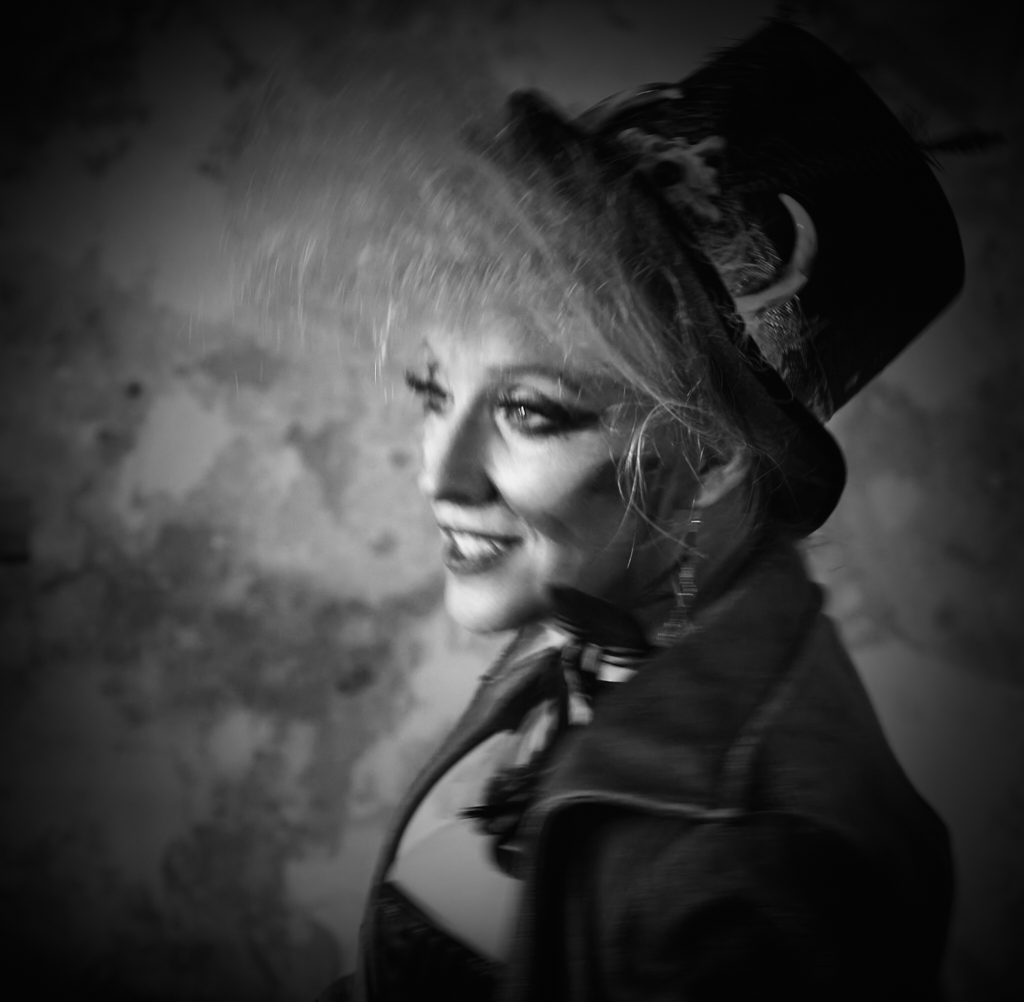 Glamour by Kirsti Näntö-Salonen