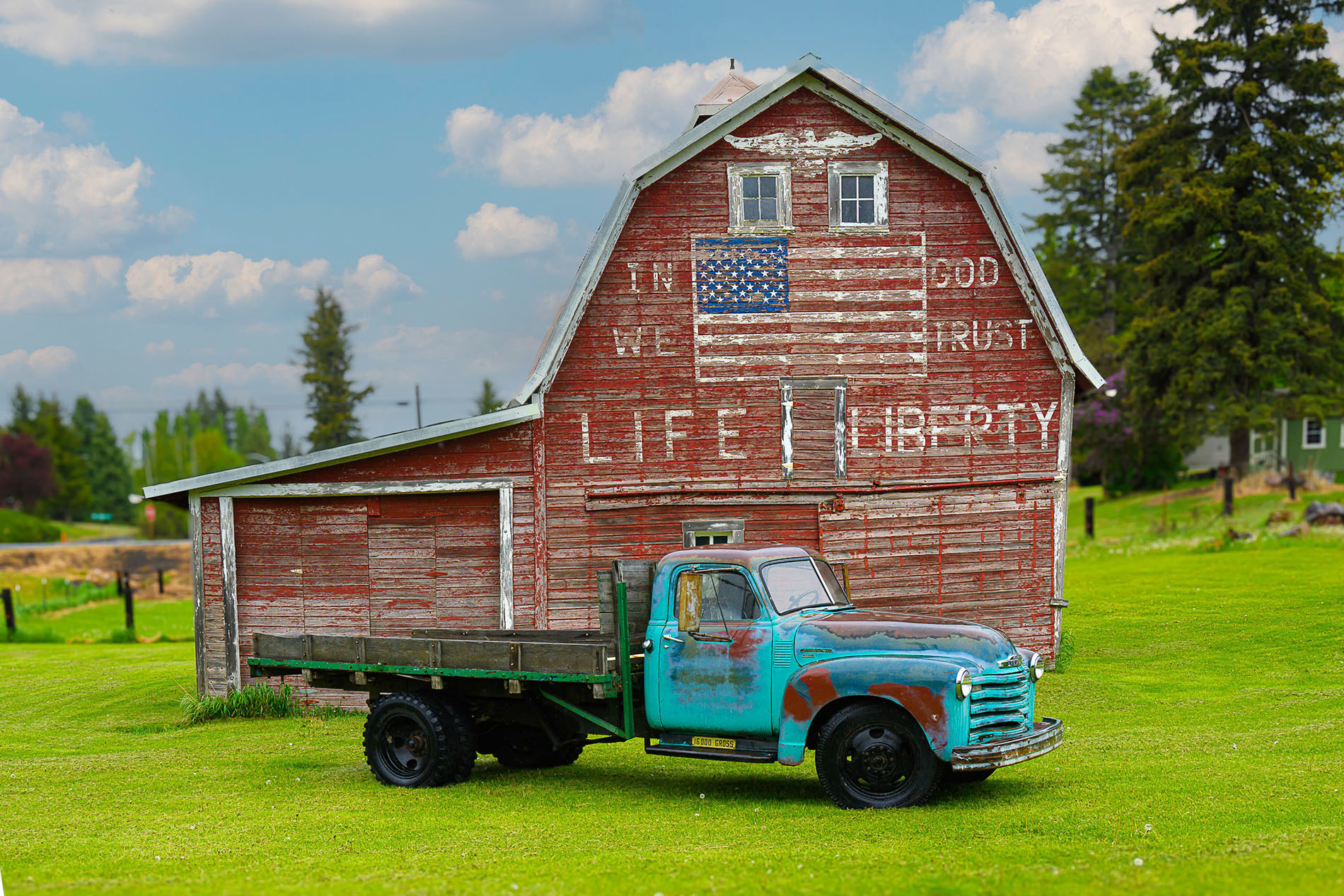 Latah Barn by Craig Callan