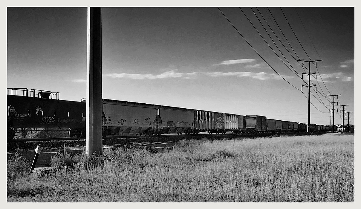 Rail Crossing by Bob Barley