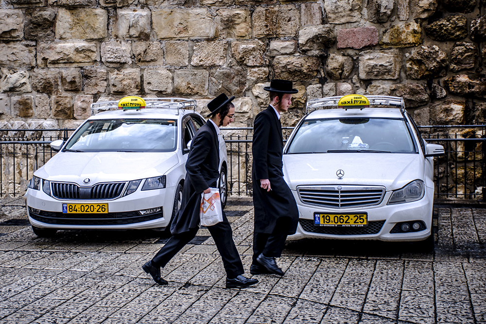 Crossing by Marevi Denaxa