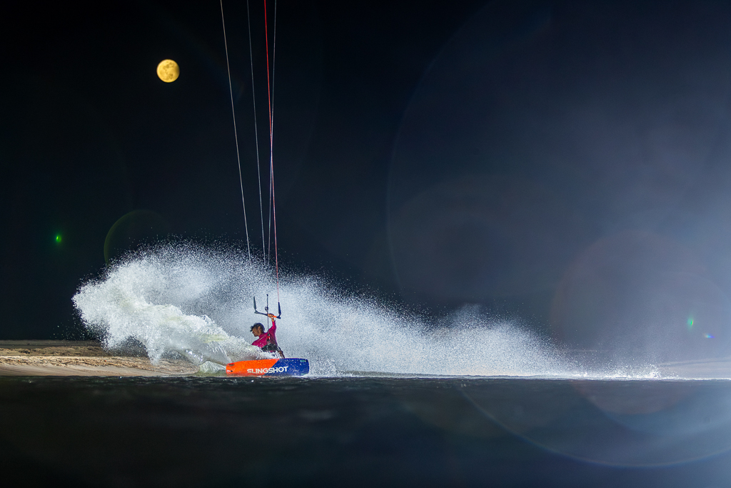 Full Moon by Andre Magarao