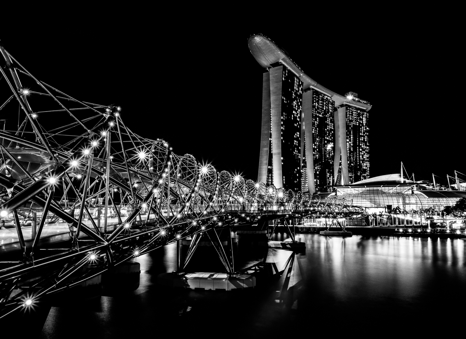 Singapore Helix Bridge by Stan Bormann