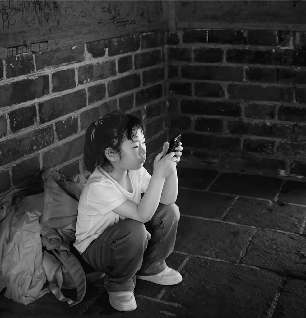 Child in the Great Wall of China