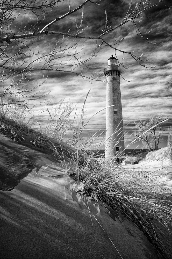 LITTLE SABLE POINT LIGHTHOUSE by Gary Potts