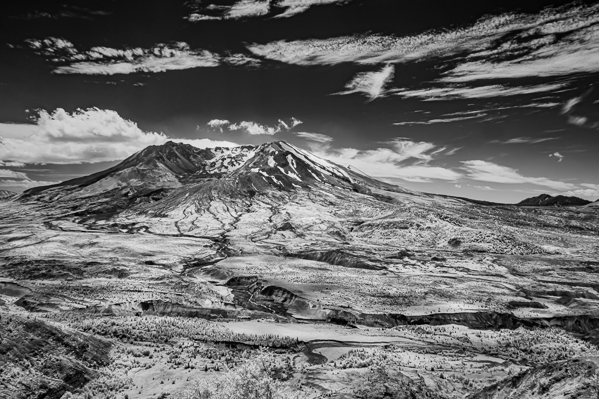 Mount St Helens by Henry Heerschap