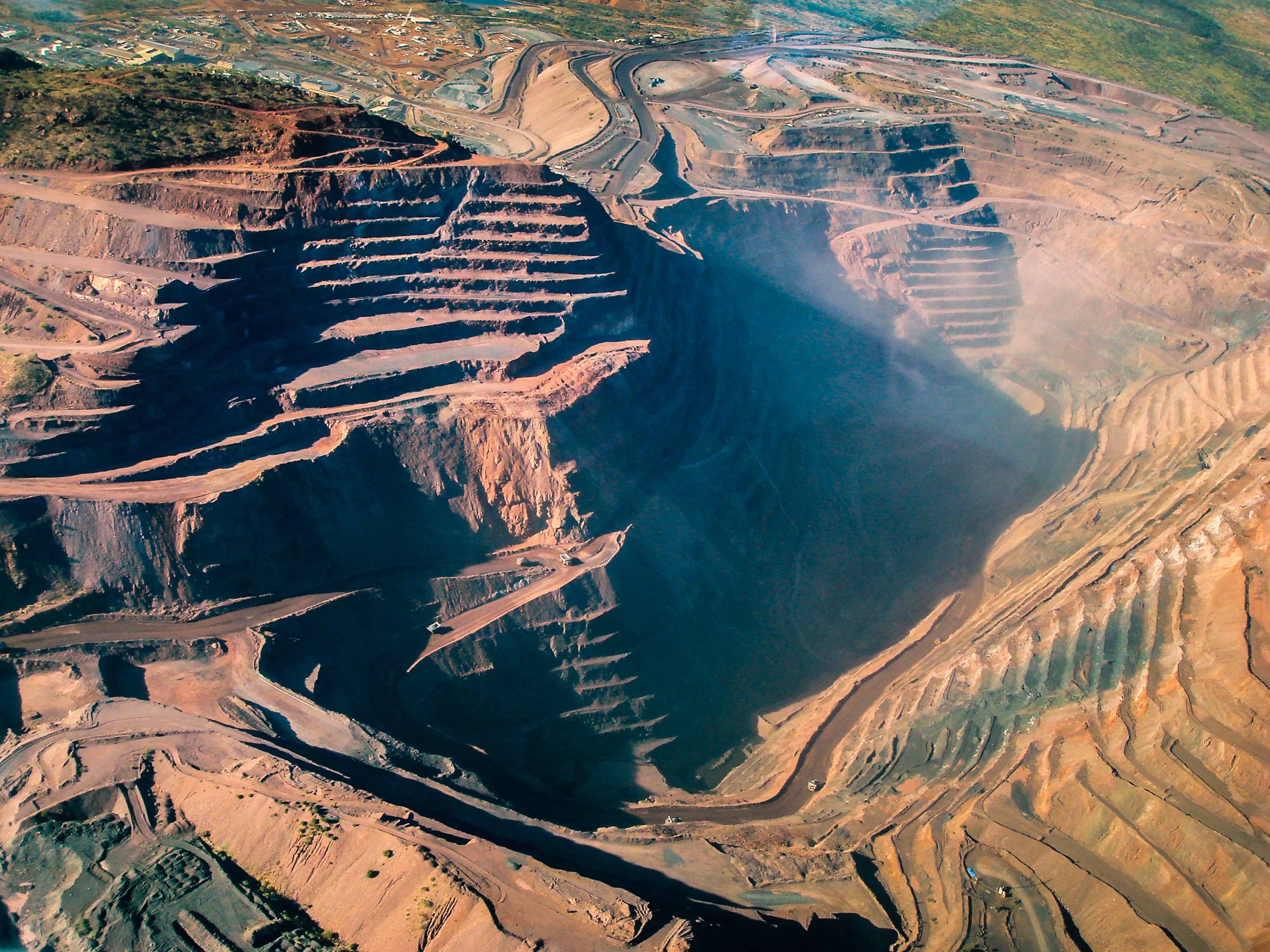 Kimberly Diamond Mine by Geoff Wiggins, FAPS