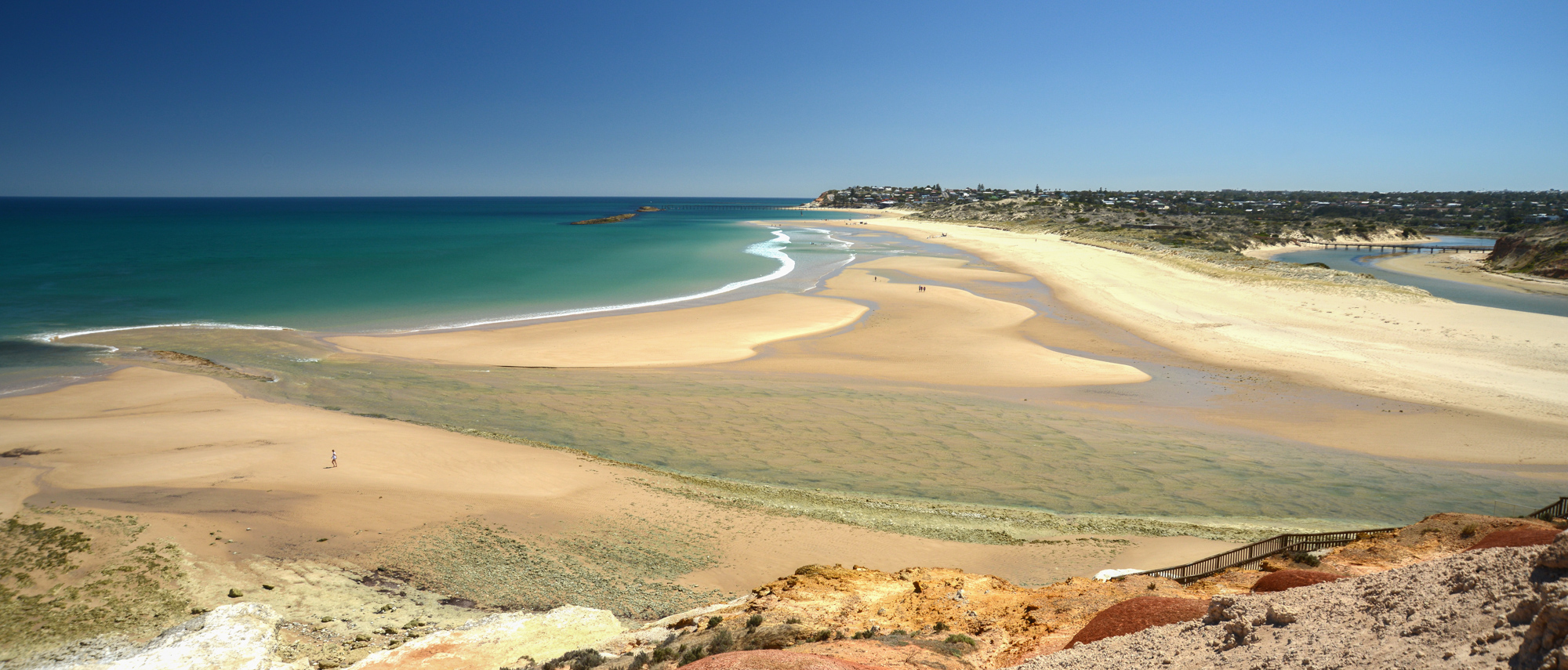 Noarlunga by Geoff Wiggins