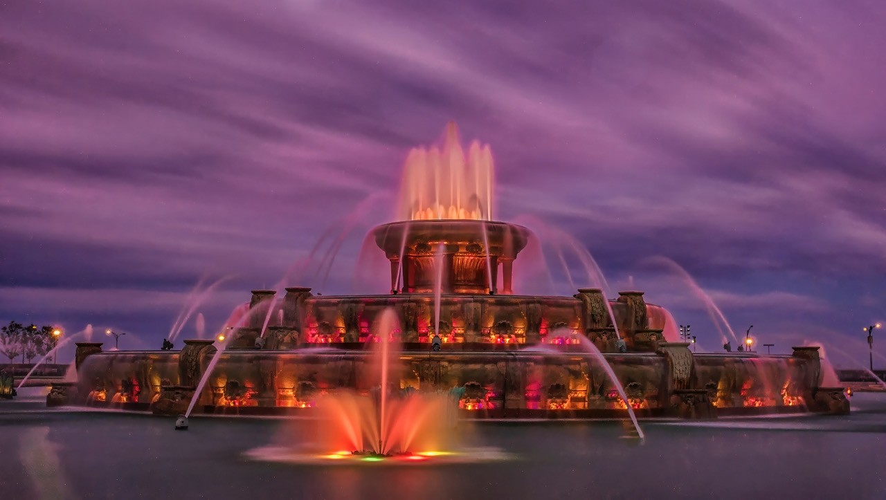 Buckingham Fountain by Henriette Brasseur