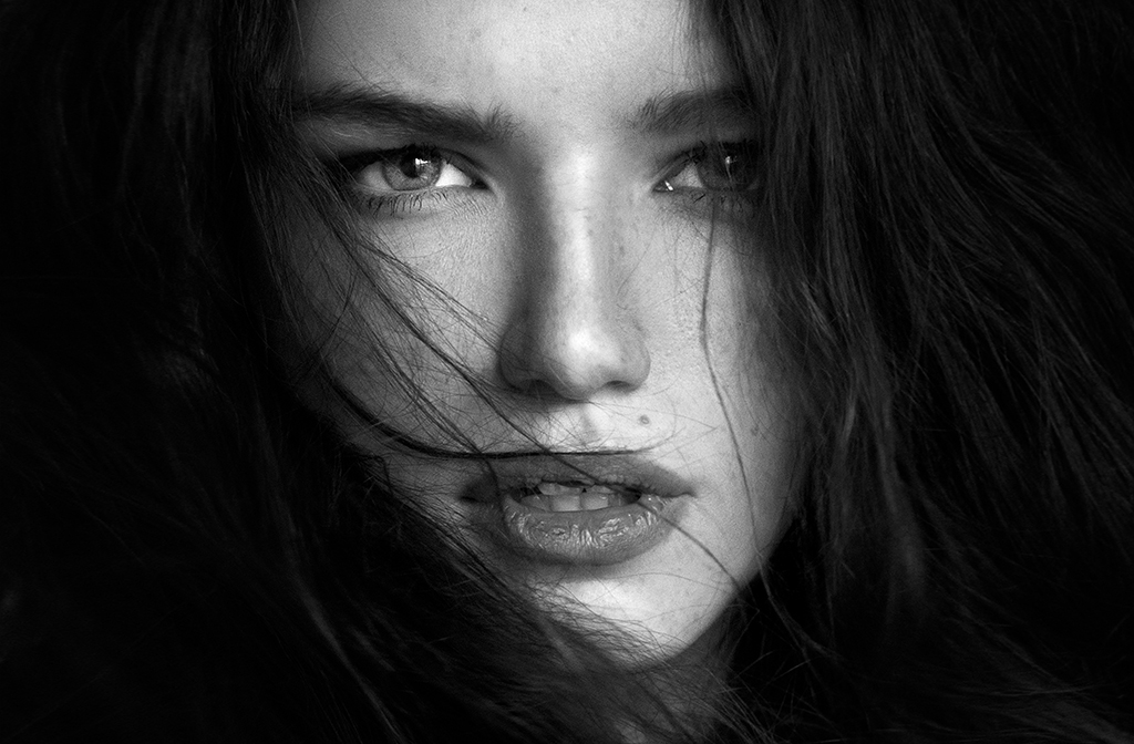 Alina by Hanna Nevreva