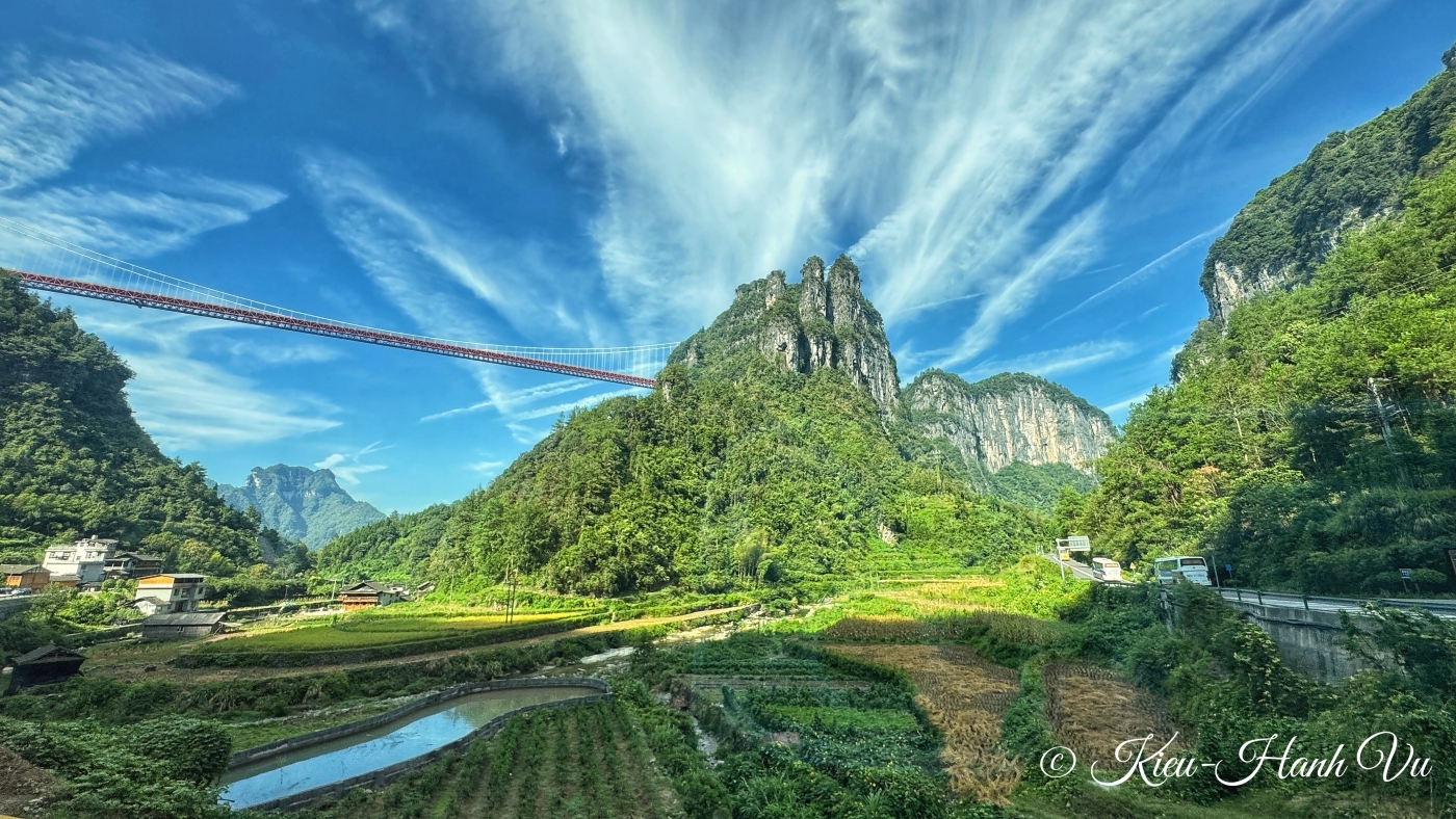 Dehang Grand Canyon by Kieu-Hanh Vu