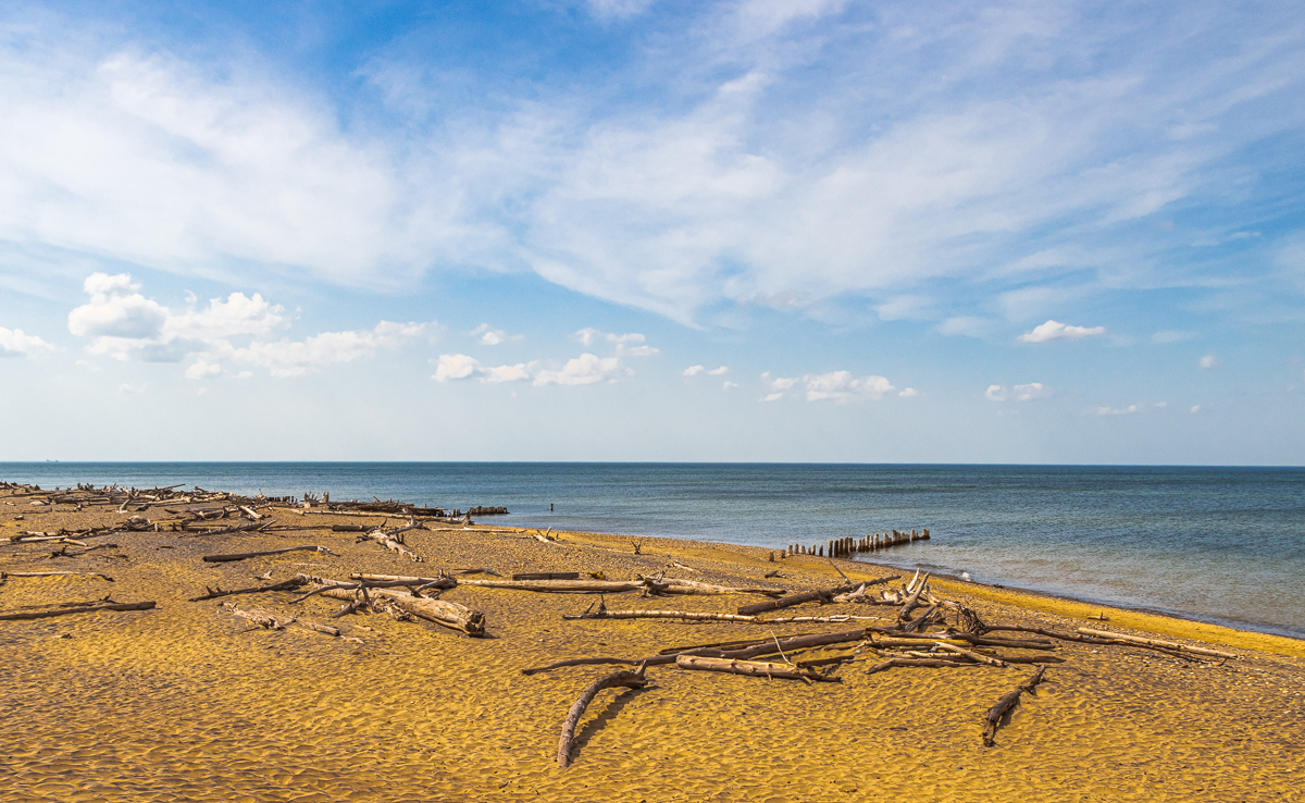 Lake Superior Shoreline by Dale Yates