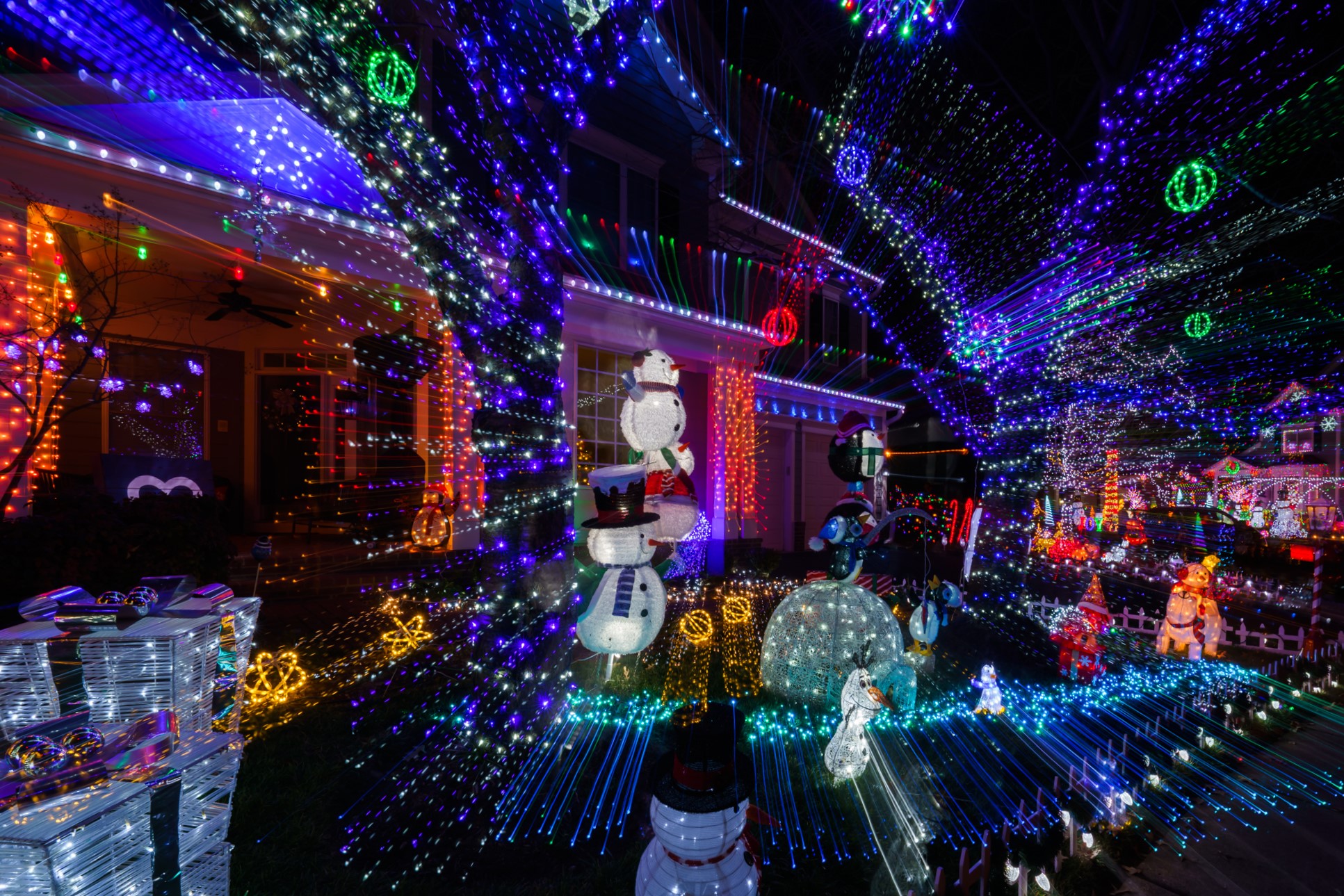 Neighborhoods Christmas Lights by Quang Phan